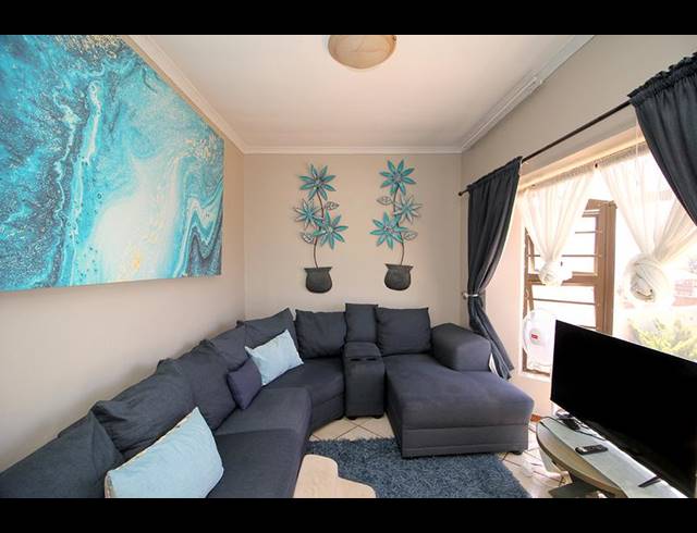 3 BEDROOM HOUSE FOR SALE IN DE BAKKE